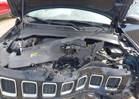 2021 Jeep Compass Sport из США, поврежденный, VIN 3C4NJDAB3MT558508